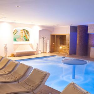 indoor pool of Monte Grimano baths