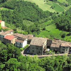 Panorama del borgo di Frontino