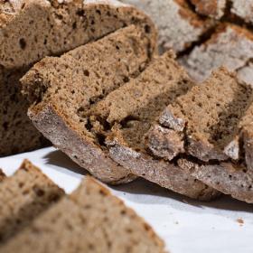 black bread Crescenzin