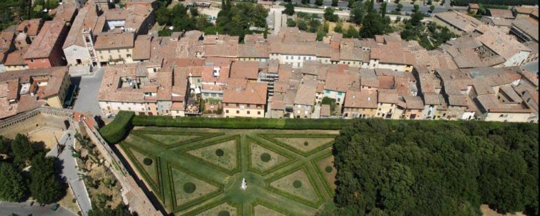 veduta aerea di san quirico d'orcia