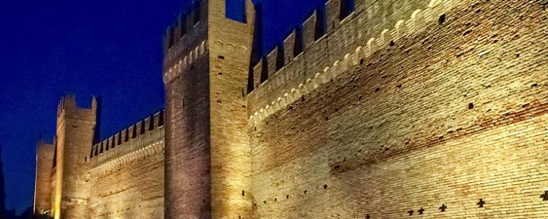 Gradara wall at night