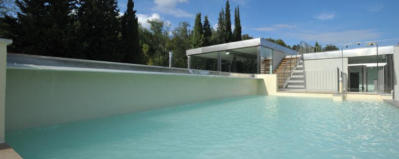 outdoor pool of Petriolo spa